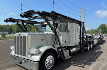 peterbilt trailer trucks