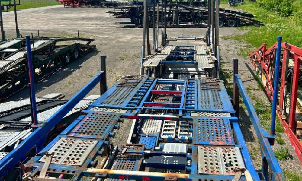 1999 Peterbilt 379 with 2015 Cottrell CX-11 (1)