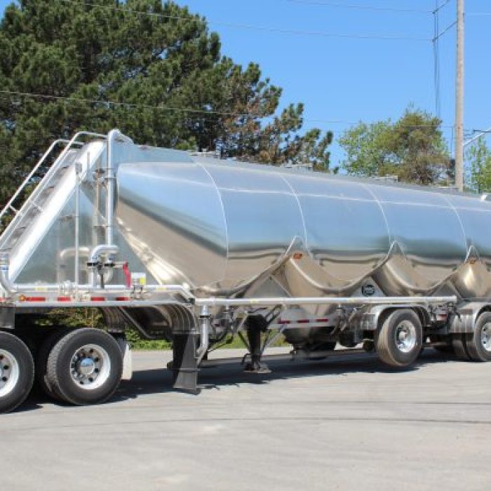 MAC Pneumatic Tankers – Brand New (4)