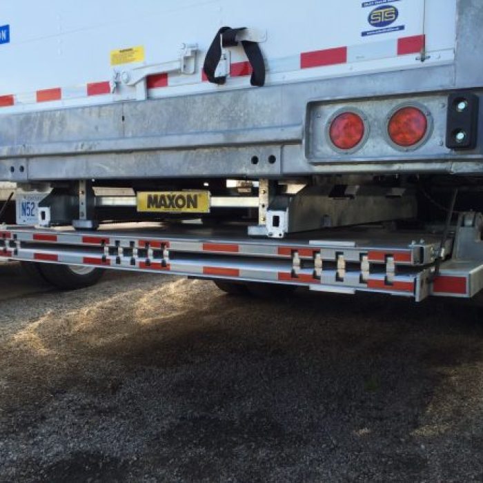 Maxon Lift Gates (3)