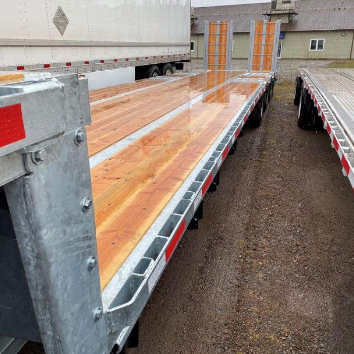NEW Gincor Galvanized Equipment Drop with Bi-fold Air Ramps (1)