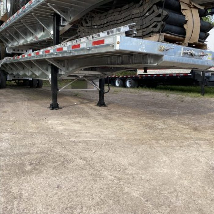 NEW Gincor Galvanized Tridem Flatbeds (3)