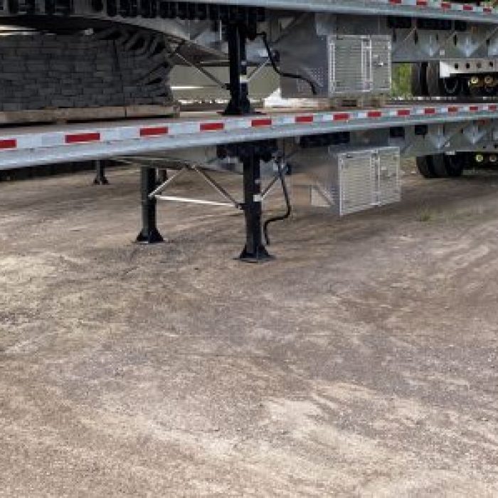 NEW Gincor Galvanized Tridem Flatbeds (4)