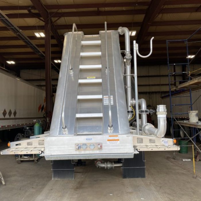 NEW MAC Pneumatic Tanker (6)