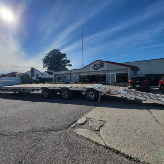 NEW – Equipment TrailerBi-Fold Ramps – Gincor (7)