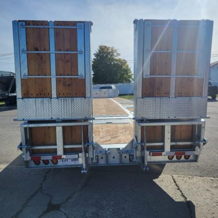 NEW – Equipment TrailerBi-Fold Ramps – Gincor (9)