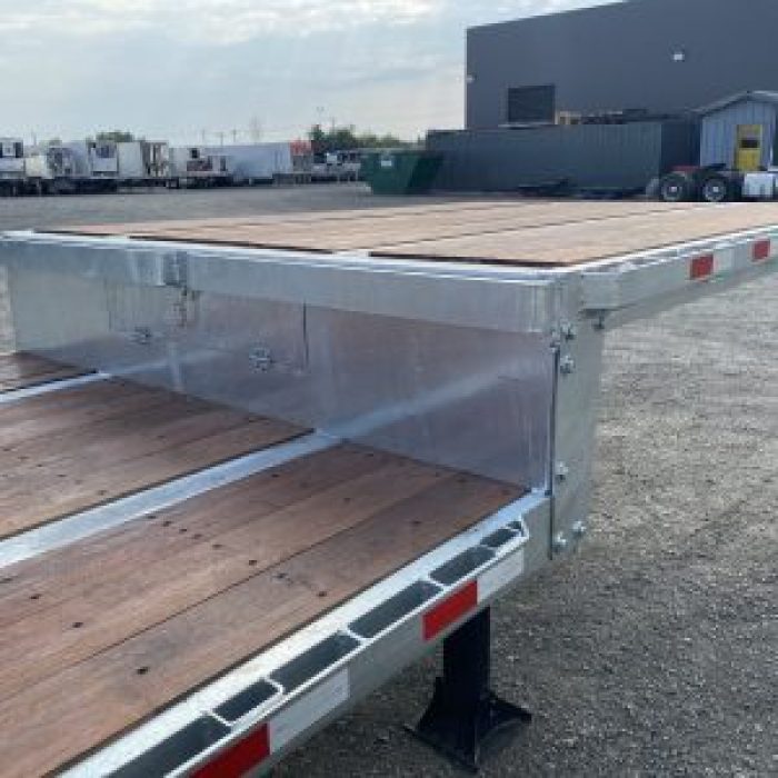 New Gincor Galvanized Drop Deck with Manual Ramps (2)