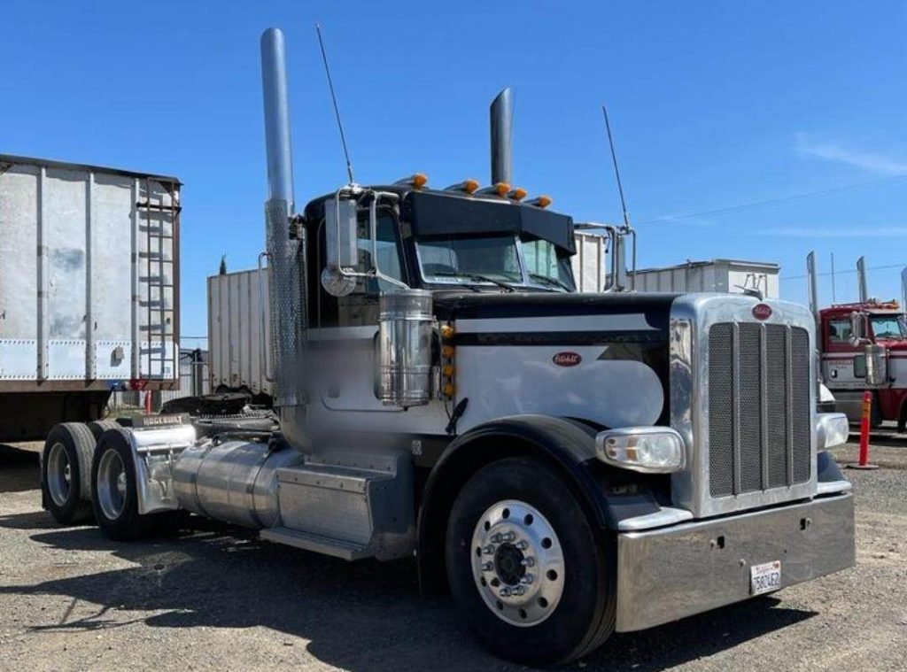 2014 Peterbilt 388