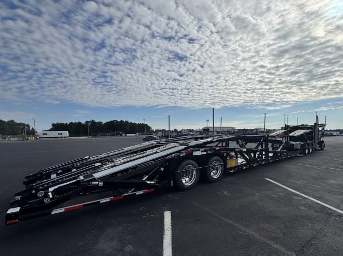 2024 Peterbilt 389 Paccar Auto & 2025 Cottrell CX-09LS3 Fast Act 80 Ft Quickloader Black (7)