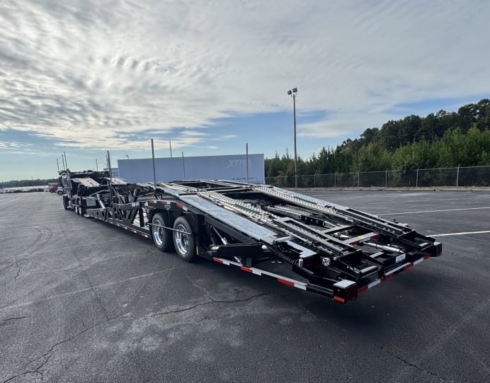 2024 Peterbilt 389 Paccar Auto & 2025 Cottrell CX-09LS3 Fast Act 80 Ft Quickloader Black (8)