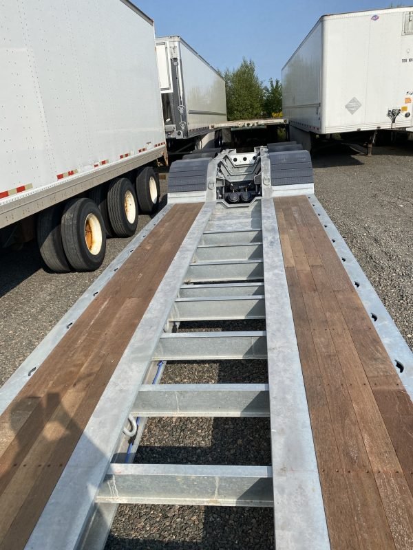 XL Specialized Galvanized Hydraulic Detach Trailers (18)